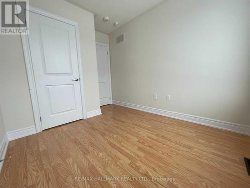 323 Atkinson Street, Clearview, ON - Indoor Photo Showing Other Room