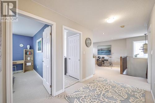 195 Greti Drive, Hamilton, ON - Indoor Photo Showing Bedroom