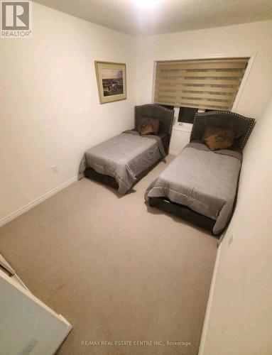 514 Fir Crt, Milton, ON - Indoor Photo Showing Bedroom