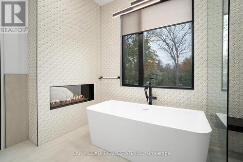 112 Elton Park Road, Oakville, ON - Indoor Photo Showing Bathroom