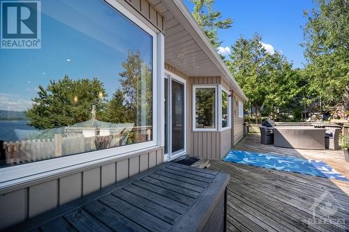 3094 Barlow Crescent, Dunrobin, ON - Outdoor With Exterior