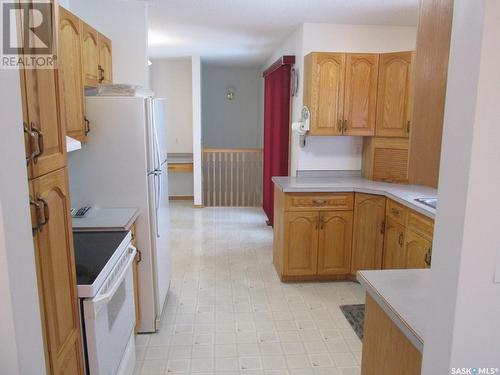 1125 1St Street W, Carrot River, SK - Indoor Photo Showing Kitchen