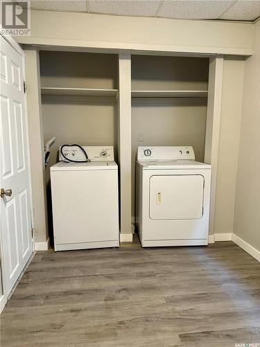 1450 Alexandra Street, Regina, SK - Indoor Photo Showing Laundry Room
