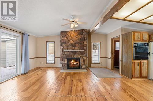3 Inlet Crt, Georgina, ON - Indoor Photo Showing Living Room With Fireplace