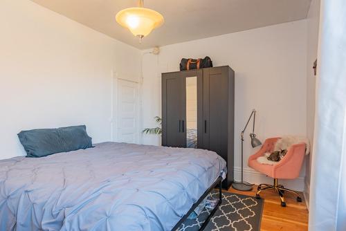 723 Hendryx Street, Nelson, BC - Indoor Photo Showing Bedroom