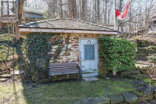 129 Main St W, Grimsby, ON - Outdoor