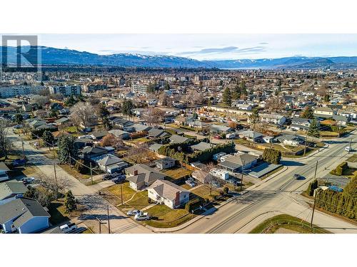 525 Mcdonald Road, Kelowna, BC - Outdoor With View