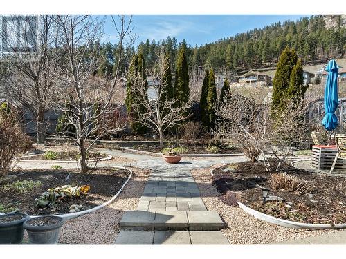 4750 Peachland Place, Peachland, BC - Outdoor With View