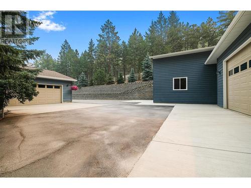 15575 Commonage Road, Lake Country, BC - Outdoor With Exterior