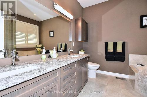 34 South Harbour Drive, Kawartha Lakes, ON - Indoor Photo Showing Bathroom