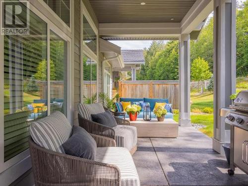 4048 Saturna Ave, Powell River, BC - Outdoor With Deck Patio Veranda With Exterior