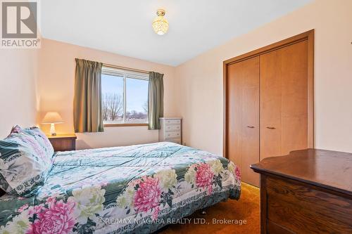 11241 Hwy 3, Wainfleet, ON - Indoor Photo Showing Bedroom