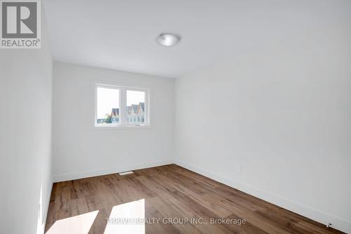 #52 -1595 Capri Cres, London, ON - Indoor Photo Showing Other Room