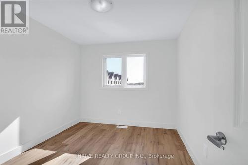 #52 -1595 Capri Cres, London, ON - Indoor Photo Showing Other Room