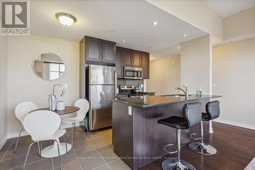 #Ph505 -427 Aberdeen Ave, Hamilton, ON - Indoor Photo Showing Kitchen With Stainless Steel Kitchen With Upgraded Kitchen