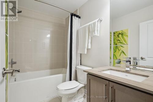 19 Windsor Circle, Niagara-On-The-Lake, ON - Indoor Photo Showing Bathroom
