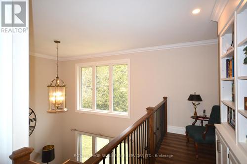 208 Ski Hill Rd, Kawartha Lakes, ON - Indoor Photo Showing Other Room