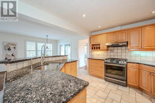 7 Elderberry Crt, Guelph, ON - Indoor Photo Showing Kitchen With Double Sink