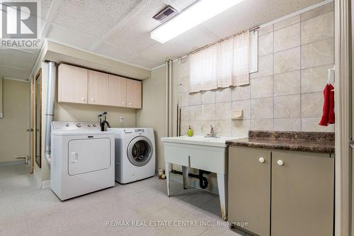 228 Victoria Rd N, Guelph, ON - Indoor Photo Showing Laundry Room