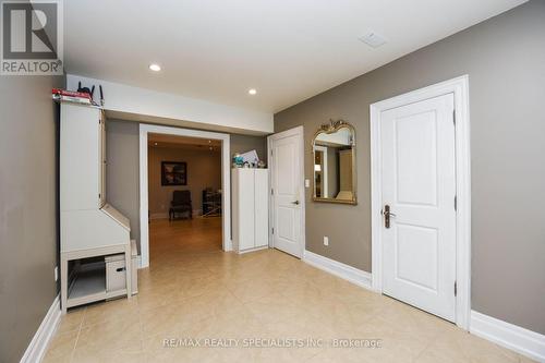 6427 Old Church Rd, Caledon, ON - Indoor Photo Showing Other Room