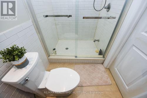 6427 Old Church Rd, Caledon, ON - Indoor Photo Showing Bathroom