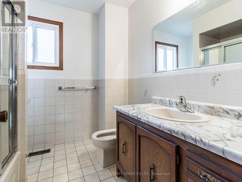 2 Iolanta Court, Toronto, ON - Indoor Photo Showing Bathroom