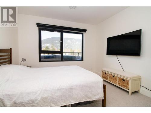 1701 Coursier Avenue Unit# 2204, Revelstoke, BC - Indoor Photo Showing Bedroom