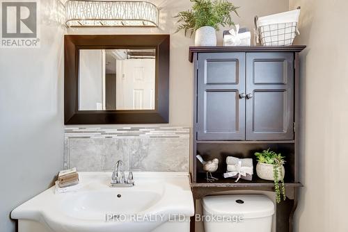 9 Victoria Street, Orangeville, ON - Indoor Photo Showing Bathroom