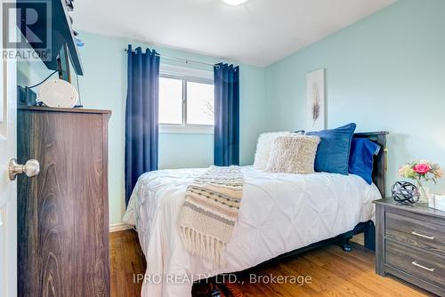 9 Victoria Street, Orangeville, ON - Indoor Photo Showing Bedroom