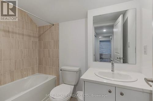 21 Magnolia Lane, Barrie, ON - Indoor Photo Showing Bathroom