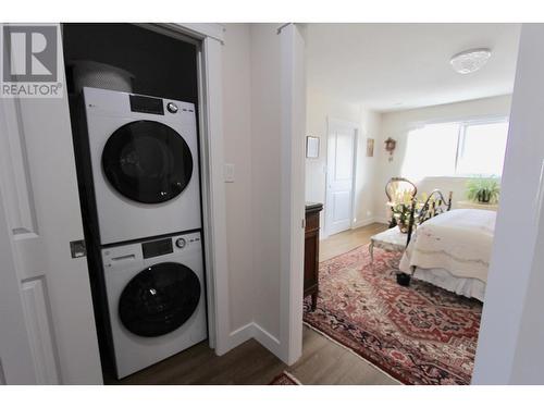 101 985 Patricia Boulevard, Prince George, BC - Indoor Photo Showing Laundry Room