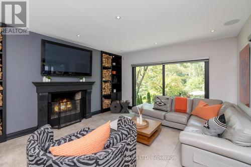 1256 Glen Rd, Mississauga, ON - Indoor Photo Showing Living Room With Fireplace