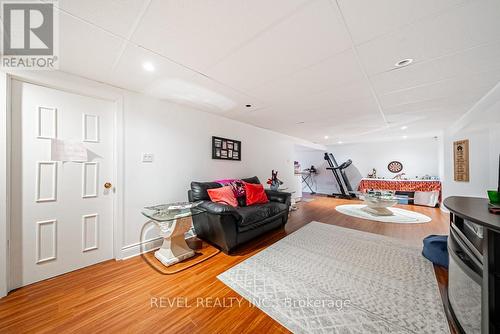 4487 Henderson Road, Milton, ON - Indoor