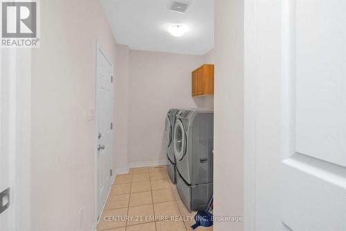 15 Zanetta Crescent, Brampton, ON - Indoor Photo Showing Laundry Room