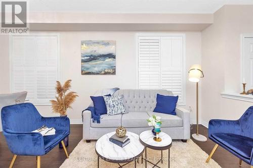 15 Zanetta Crescent, Brampton, ON - Indoor Photo Showing Living Room