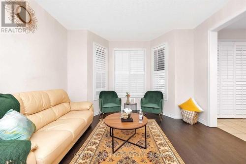 15 Zanetta Crescent, Brampton, ON - Indoor Photo Showing Living Room