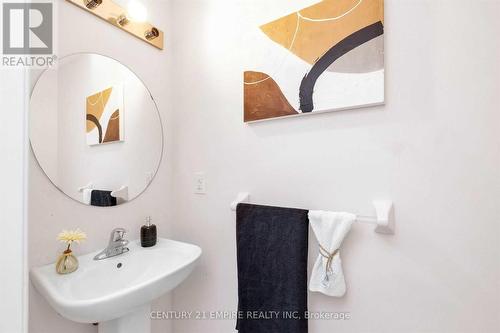 15 Zanetta Crescent, Brampton, ON - Indoor Photo Showing Bathroom