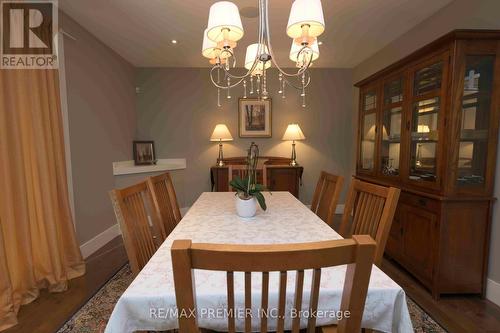 106 Brooke Street, Vaughan, ON - Indoor Photo Showing Dining Room