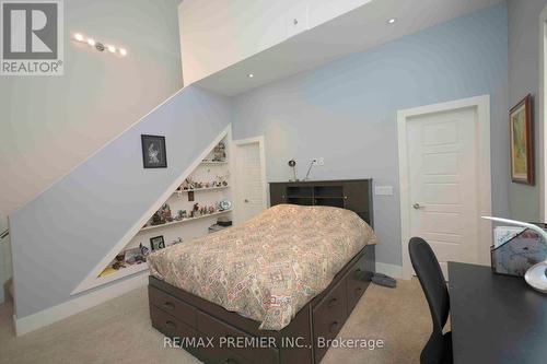 106 Brooke Street, Vaughan, ON - Indoor Photo Showing Bedroom