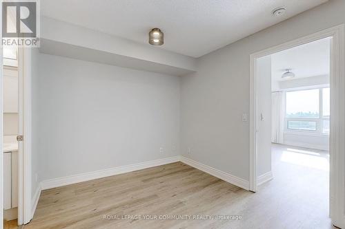 #801 -7 North Park Rd, Vaughan, ON - Indoor Photo Showing Other Room