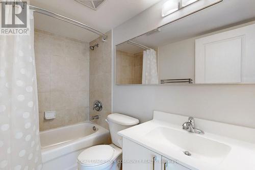 #801 -7 North Park Rd, Vaughan, ON - Indoor Photo Showing Bathroom