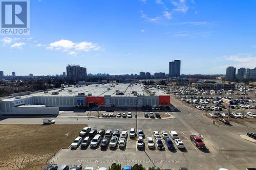 #801 -7 North Park Rd, Vaughan, ON - Outdoor With View