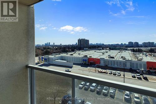 #801 -7 North Park Rd, Vaughan, ON - Outdoor With Balcony With View