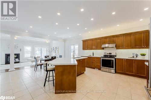88 Edwards Dr, Barrie, ON - Indoor Photo Showing Kitchen