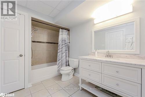 88 Edwards Dr, Barrie, ON - Indoor Photo Showing Bathroom