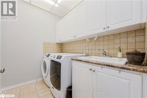 88 Edwards Dr, Barrie, ON - Indoor Photo Showing Laundry Room