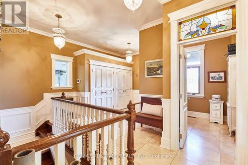19 Clyde Crt, Scugog, ON - Indoor Photo Showing Other Room
