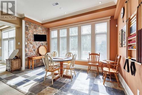 19 Clyde Crt, Scugog, ON - Indoor Photo Showing Dining Room