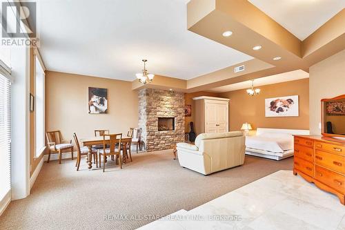 19 Clyde Crt, Scugog, ON - Indoor With Fireplace