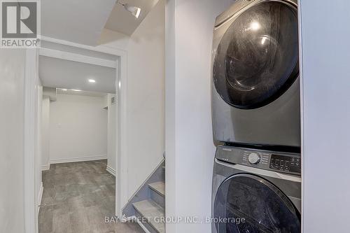 160 Colborne Avenue, Richmond Hill, ON - Indoor Photo Showing Laundry Room